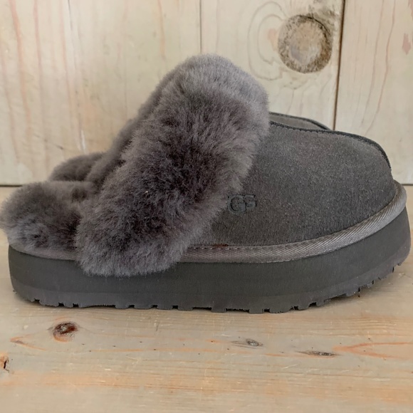 - Ugg disquette sheepskin platform clog slippers gray new - Picture 3 of 10